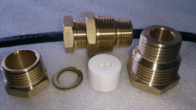 Устройство для ввода кабеля в трубу AKS-3